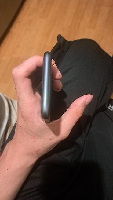 iphone 5s ekranı: Space Gray, Barmaq izi — 4