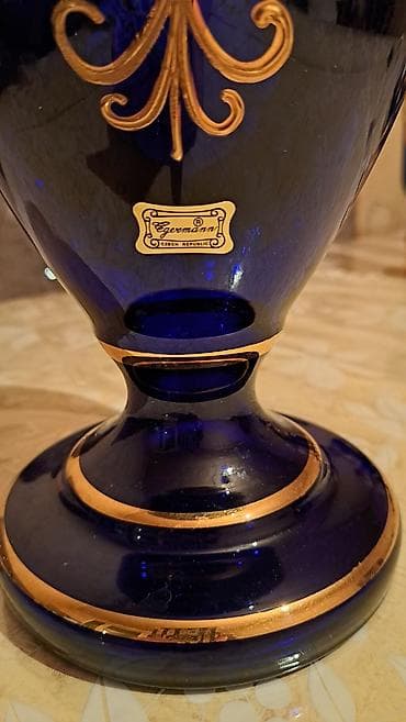 xrustal vazalar: Bir vaza, Xrustal — 2