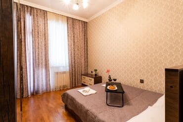 kirayə qarayev: 2 otaqlı, Nizami r. r-nu — 4