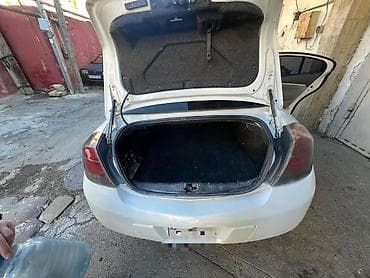 nıssan: Saturn : 2.4 l | 2009 il 4657 km Sedan — 1