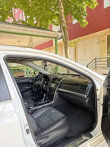 фольксваген пассат 1: Toyota Camry: 2.5 л | 2015 г. Седан — 9