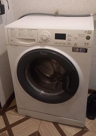 Hotpoint-Ariston önyükləməli paltaryuyan maşın - Model xətti