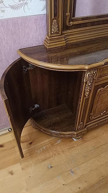 iwlenmiw wkaf: Klassik üslubda böyük güzgülü konsol/bufet - Material: Taxta kompozit — 2