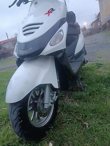 qazel turbo az: Skuter X-Road (şəhər/skuter) - Rəng: ağ-qara - Ön yüksək külək şüşəsi — 4