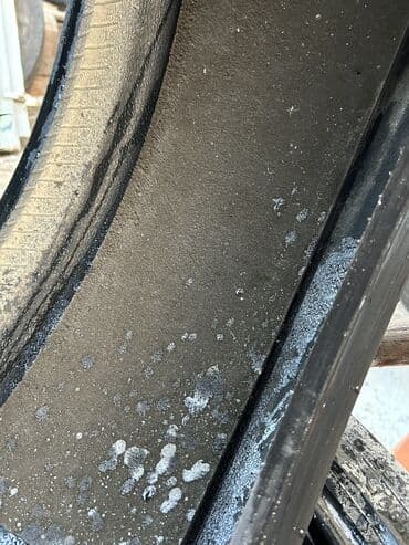 teker vaz: Şin Pirelli 275 / 40 / R 20 — 4