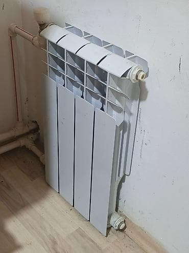 Радиаторы есть 24 секций очень мало б/у. Radiatorlar umumi 24 seksiya