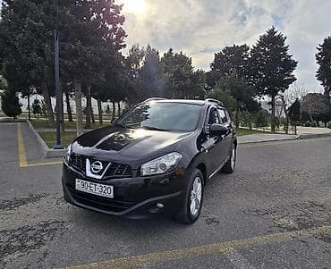 Nissan Qashqai+2: 2 l | 2012 il