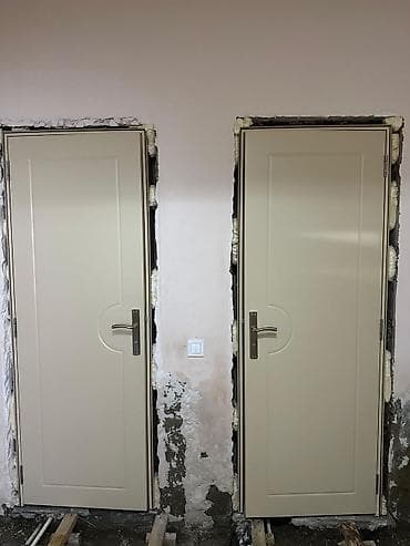 Bej rəng sanuzel qapıları işlənib birində iç hissədə saç boyası — 1