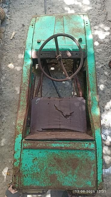 elekt: Retro metal uşaq pedallı maşını (SSRİ istehsalı tipli) - Korpus — 4