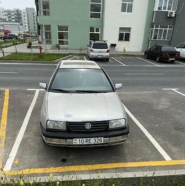 volkswagen com: Volkswagen Vento: 1.8 л | 1992 г. Седан — 10