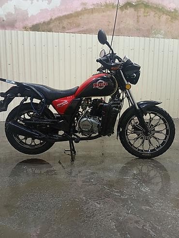 benzin qabi: Marka/model: Avesta RX18 “Nomad” Tip: Şosse/şəhər motosikleti Texniki — 2