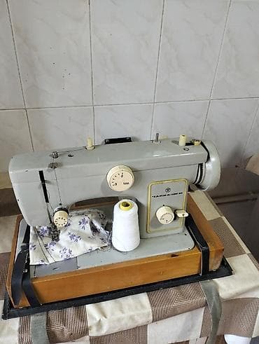 et masini: Çayka-132M tikiş maşını - Mexaniki tip, elektrik pedalı ilə işləyir — 2