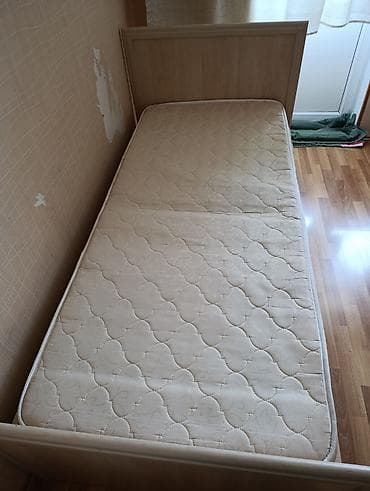 İşlənmiş, Təknəfərlik çarpayı, Bazasız, Matras ilə, Siyirməsiz