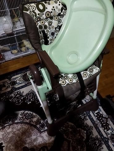 Uşaq geyimi və ayaqqabıları: Usaq yemek ustolu əla vəziyətdə təmiz 1 ay islənib təcili satilir — 10