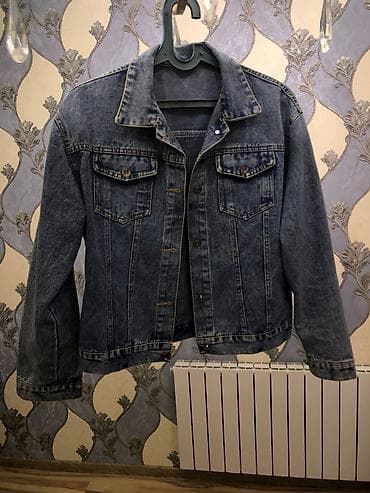 Cins gödəkçə - Material: klassik mavi denim (cins) - Dizayn: ön