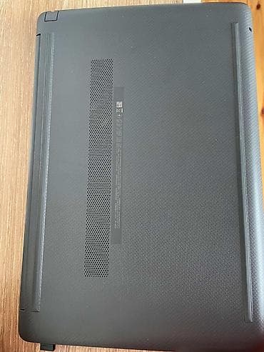 asus j101: CPU : İntel Core i3 - 1005G1 RAM : 4 GB SSD : 240GB VGA : İntel UHD — 2