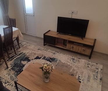 stend: Düz TV altlığı, Polkalı, Laminat — 3