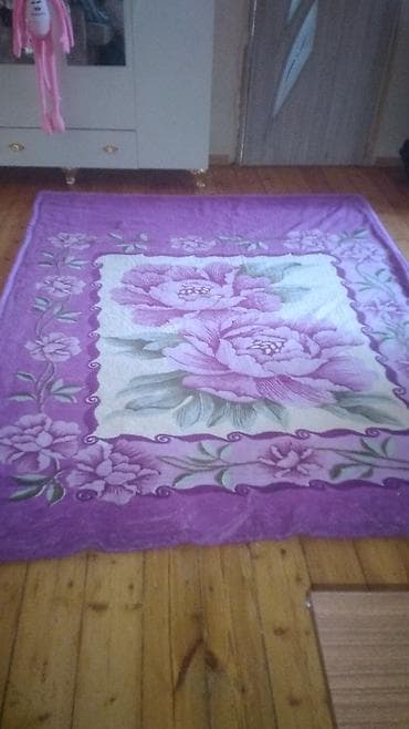 Yataq üçün Xovlu rəng - Bənövşəyi Yataq örtüyü