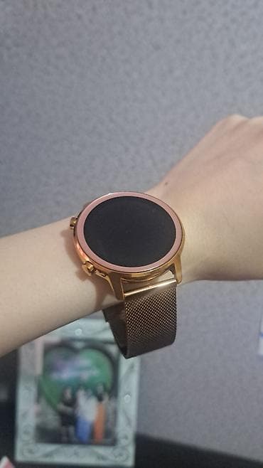 casio saat: Zərif dizaynlı smart saat - Rəng: qızılı gövdə, gül qızılı halqa və — 2