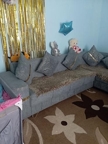 divan kohne: Künc divan, İşlənmiş, Açılan, Bazalı, Vеlur parça, Çatdırılma yoxdur — 2