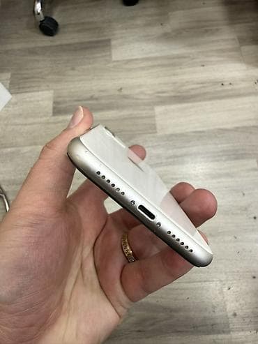 iphone se ucuz: IPhone 11, Ağ, Face ID — 7