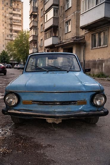 Klassik sovet istehsalı kiçik sedan avtomobil. Xüsusiyyətlər: - — 2