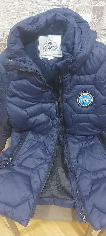 coban geyimi: Qış üçün kişilər üçün iki ədəd qalın gödəkçə 1) Bej rəngli, qara süni — 2
