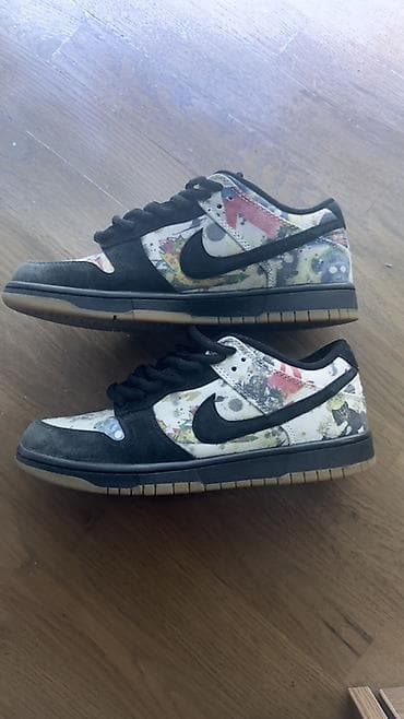Nike SB x Supreme Dunk Low “rammellzee” 43 EU Ölçü: 43 - Model: Nike