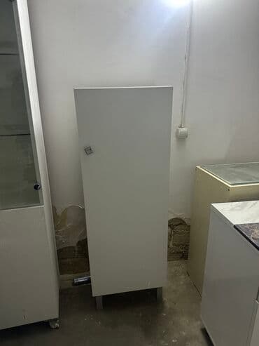 desmal desti: Gözəllik/saç salonu üçün mebel dəsti Tərkib: - Vizaj masası: geniş — 3