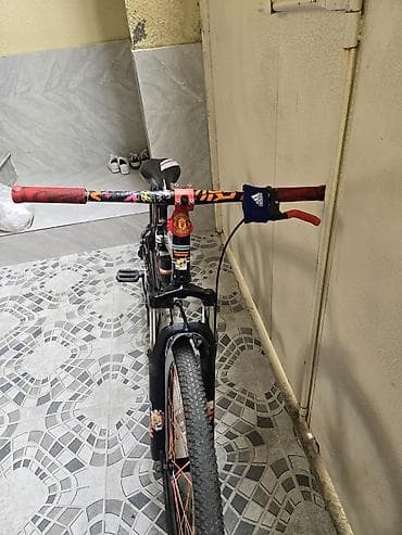 velosibet isiqlari: Dağ velosipedi – amortizatorlu, çox sürətli və rahat - Çərçivə: “ST” — 3