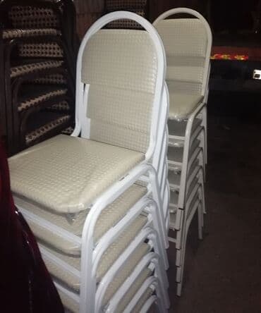 elf bar 4000 qiymeti: Stullar Topdan və parakəndə satişi var Modellər coxdur Rəng secimi — 12