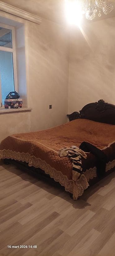 ev girovu ilə kredit: 5otaqlı mənzil – mətbəx, sanitar qovşaq və zal - Plan: zal, yataq — 9