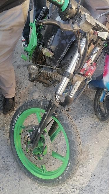 sam diskiler: Motosiklet karkası və hissələri satılır - Çərçivə: Yol motosikleti — 1