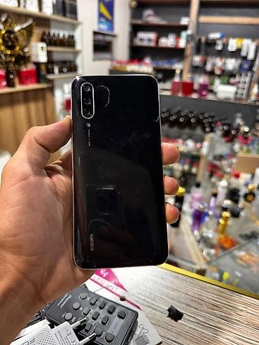 iphone 15 ucuz: Xiaomi Mi 9 Lite, 64 GB, rəng - Qara, 
 Barmaq izi — 3