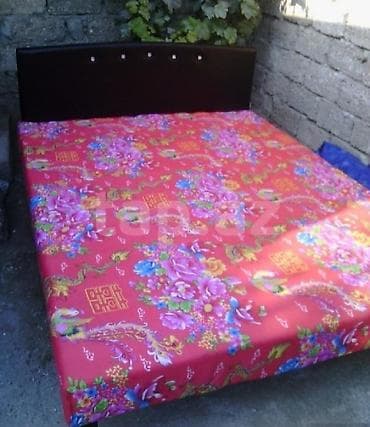 Kravat taza möhkam taxtadan yigilir basligi koja ustu maçalka