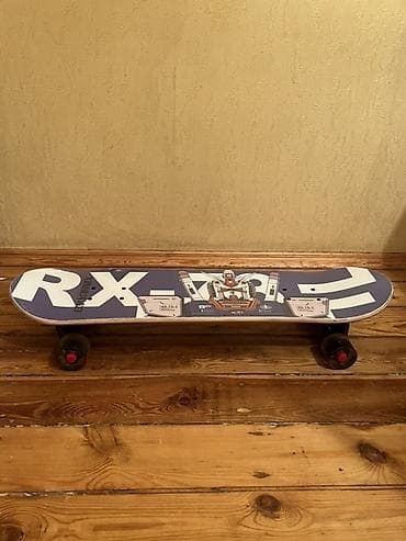 Skateboard – RX-78-2 temalı - Taxta: Klassik double-kick konkav — 3