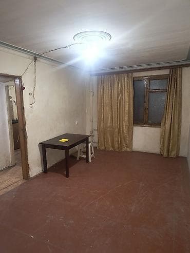 evlərin kirayəsi 1 otaqlı: Sumqayıt şəhər 3 mkr intermedin yan tərəfindəki bina. 1 otaqlı — 5