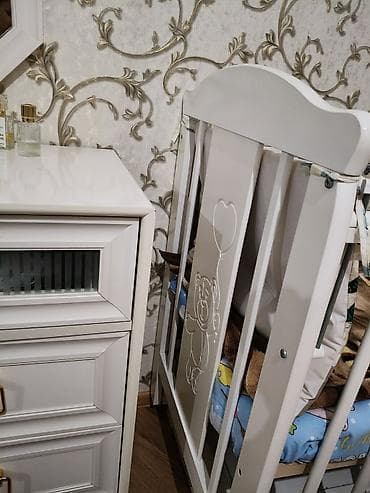 ağ uşaq çarpayısı: Oğlan və qız üçün, Dördbucaq, Beşik, Dəst ilə, Matrassız, Yellənmə mexanizmsiz — 2
