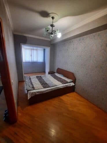 28 may metro: 28 May,Səməd Vurğun parkı yaxınlığında,Spar marketin yanında,ümumi — 6