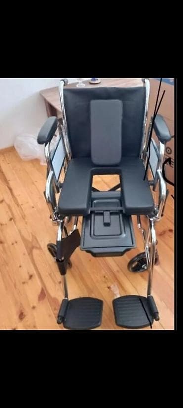 Əlil arabaları: Funksional əlil arabası komod xüsusiyyəti ilə təchiz olunub — 1