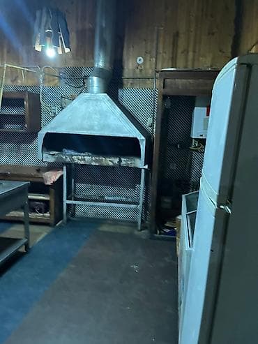 xonca kiraye: Xırdalan Heydər parkına yaxın pub 5 kabinet 1 i böyük, + zal — 5