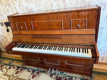 Piano Belarus. 
Piano Belarus (Беларусь) 3 pedal. Köklənməyib — 1