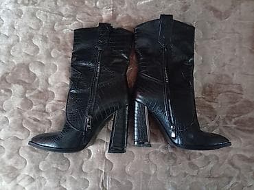 Qadın üçün qara botilər - Material: parlaq deri effektli (krokodil