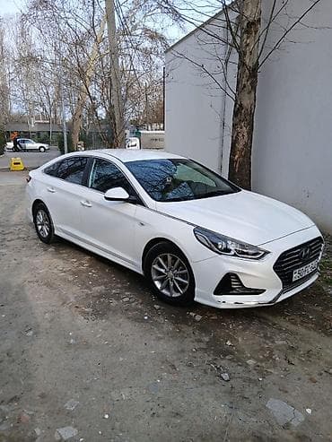 bmw e36 kupe: Hyundai Sonata: 2 l | Sedan — 3