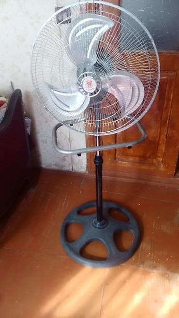 ventilator satisi bakida: Ventelyator az işlənib yaxşı işlək vəziyyətdədir. Nizami Metrosuna — 1