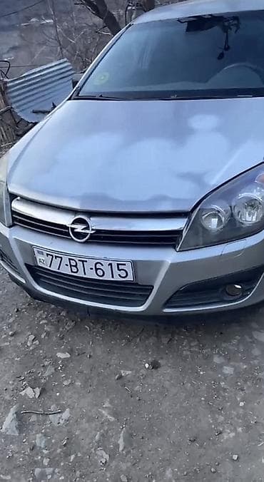 kredit opel astra: Opel Astra H (5 qapılı hetçbek), gümüşü rəng. Texniki xüsusiyyətlər — 2
