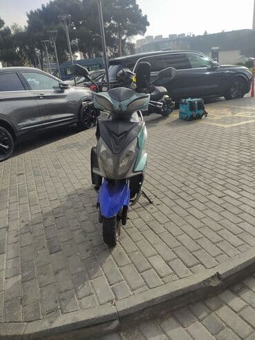 moon moped: - GRAND MOT, 125 sm3, 2024 il, 23000 km — 2