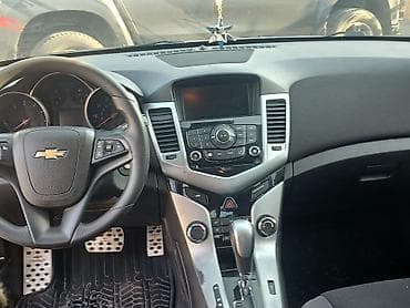 şevralet: Chevrolet Cruze: 1.4 l | 2015 il Sedan — 9