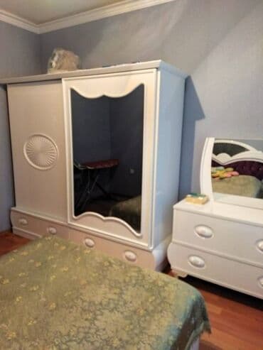 kirayə restoran: Nəsimi heykəli yaxınlığında, 4/4 mərtəbə, tam əşyalı iki otaqlı mənzil — 3