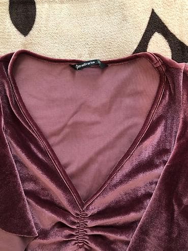 Şəxsi əşyalar: Stradivarius kofta S M razmer sonu 15 man — 2